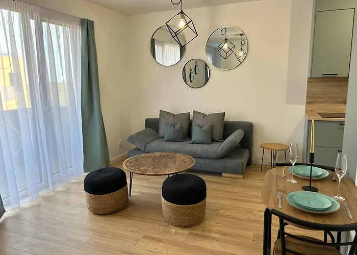 Cozy 1-bedroom Apartment *
